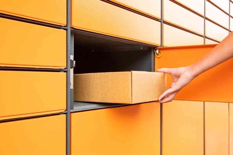 using-a-package-locker